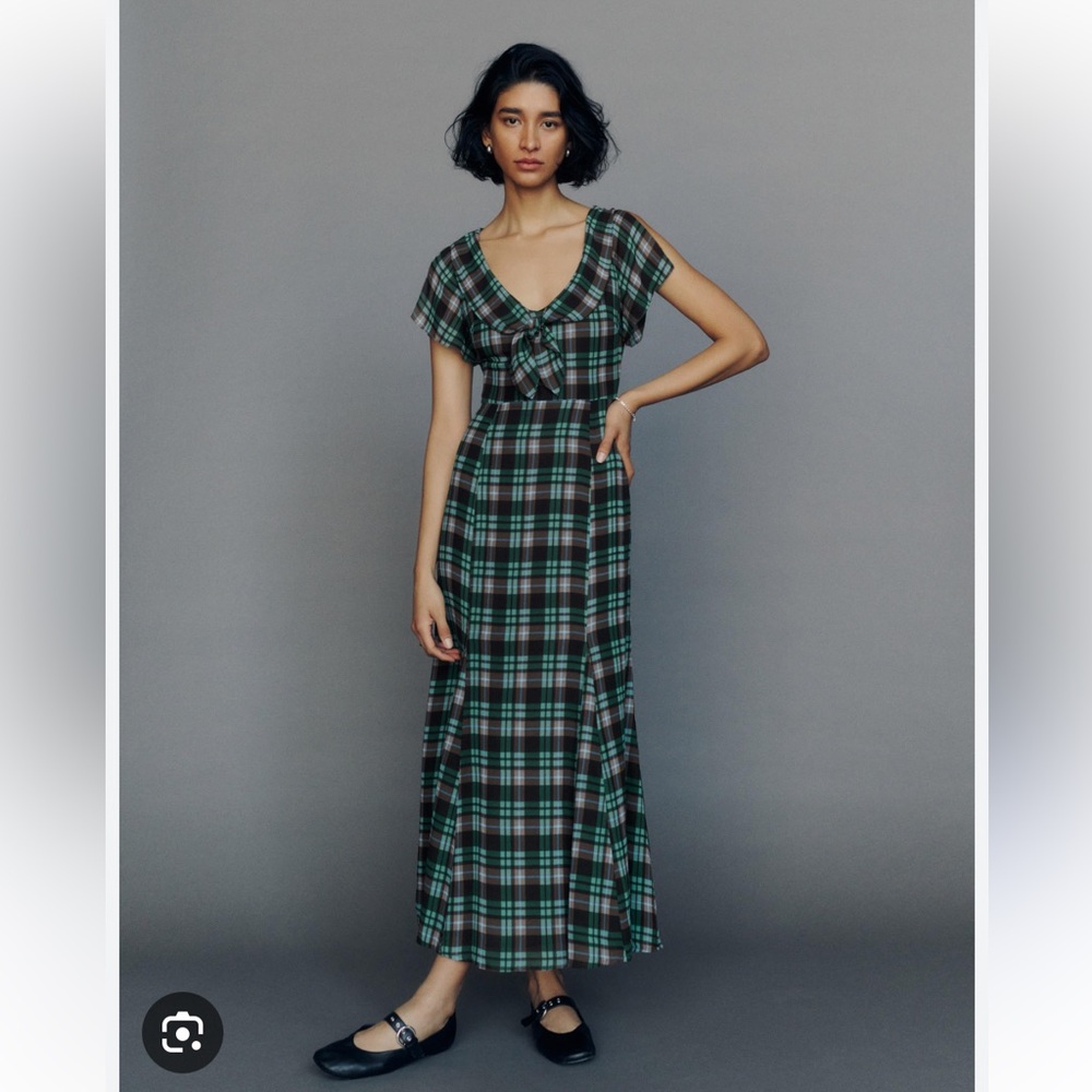 LIKE NEW REFORMATION TALLEEN DRESS, SIZE 4